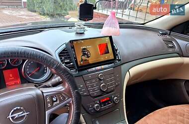 Седан Opel Insignia 2009 в 