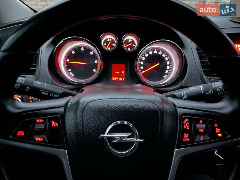 Універсал Opel Insignia 2009 в Кривому Розі