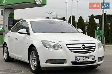 Седан Opel Insignia 2011 в 