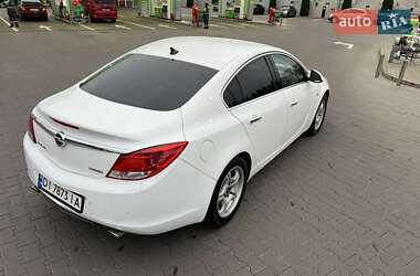 Седан Opel Insignia 2011 в 