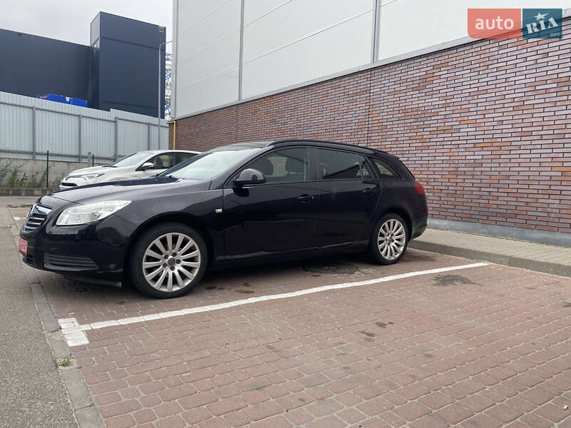 Универсал Opel Insignia 2009 в Умани