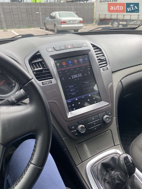 Универсал Opel Insignia 2009 в Умани