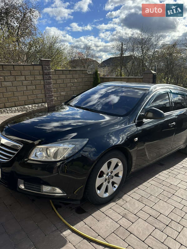 Універсал Opel Insignia 2011 в Тернополі