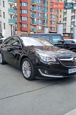 Универсал Opel Insignia 2015 в Киеве