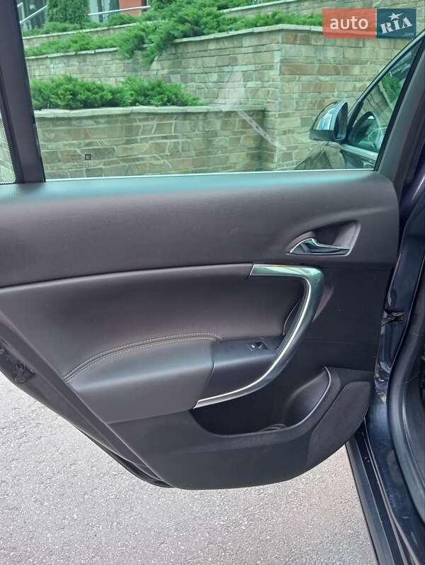 Універсал Opel Insignia 2015 в Києві