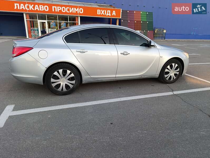 Седан Opel Insignia 2010 в Кам'янець-Подільському