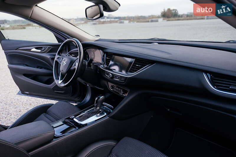Ліфтбек Opel Insignia 2019 в Тернополі