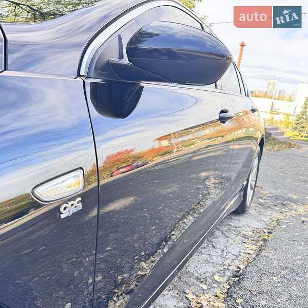 Лифтбек Opel Insignia 2018 в Киеве