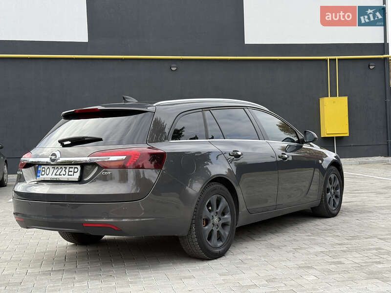 Універсал Opel Insignia 2015 в Кременці