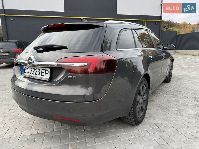 Універсал Opel Insignia 2015 в Кременці