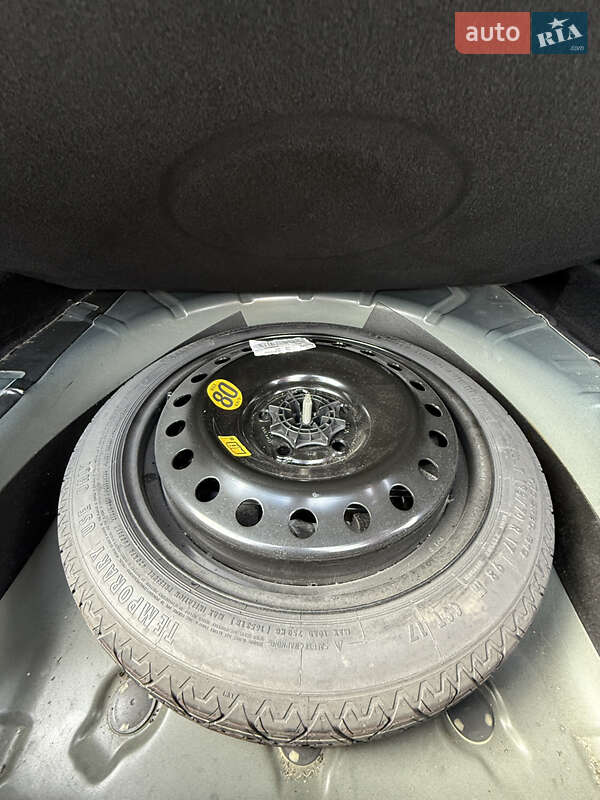 Універсал Opel Insignia 2015 в Кременці