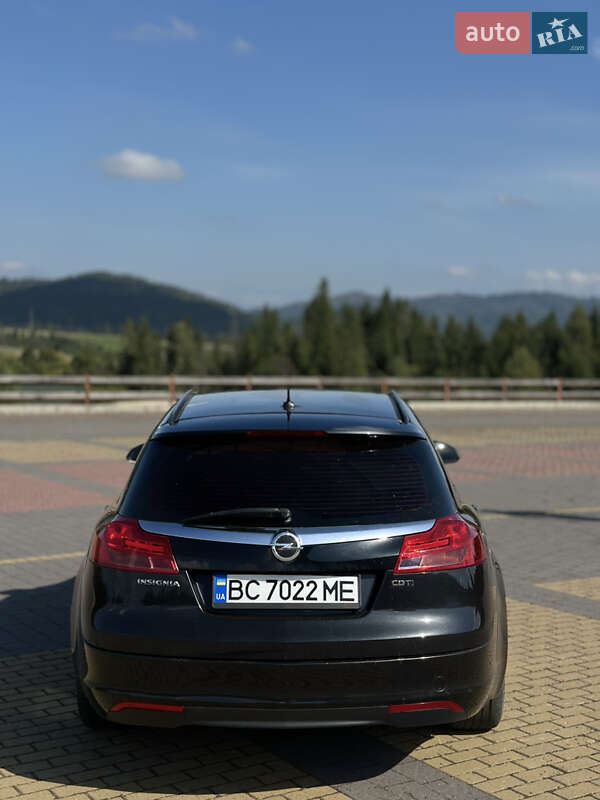 Універсал Opel Insignia 2013 в Сколе