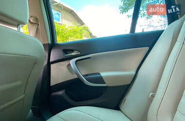 Універсал Opel Insignia 2011 в Золочеві