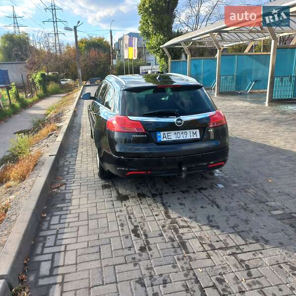Универсал Opel Insignia 2010 в Днепре