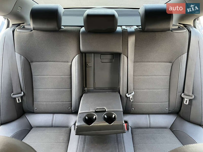 Седан Opel Insignia 2009 в Кривом Роге фото 13 Седан Opel Insignia 2009 в Кривом Роге