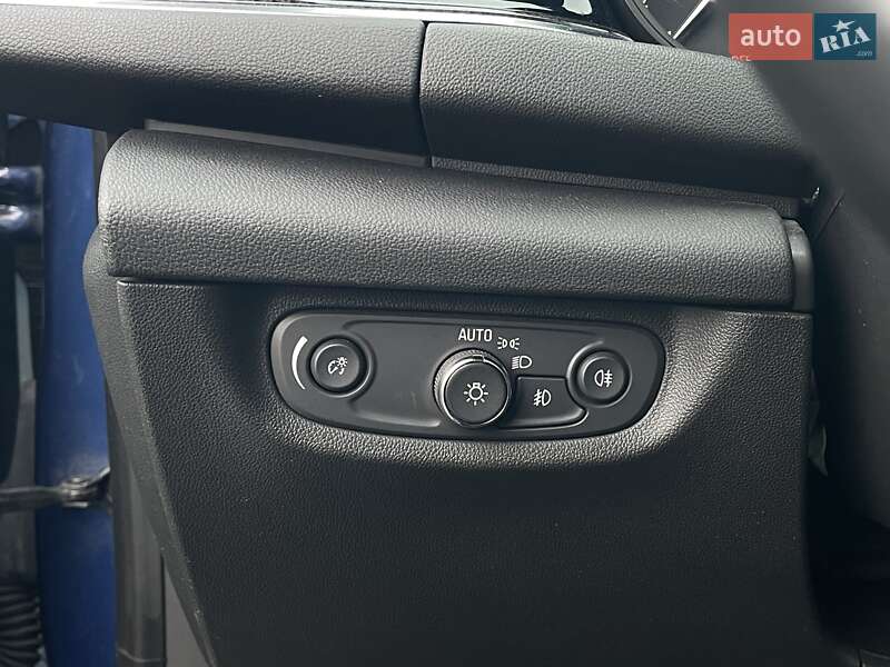 Универсал Opel Insignia 2020 в Киеве фото 20 Универсал Opel Insignia 2020 в Киеве
