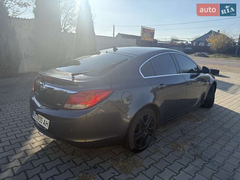 Лифтбек Opel Insignia 2010 в Кривом Роге фото 3 Лифтбек Opel Insignia 2010 в Кривом Роге