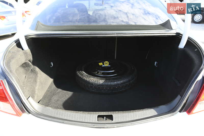 Седан Opel Insignia 2009 в Бердичеве