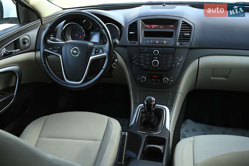 Седан Opel Insignia 2009 в Бердичеве