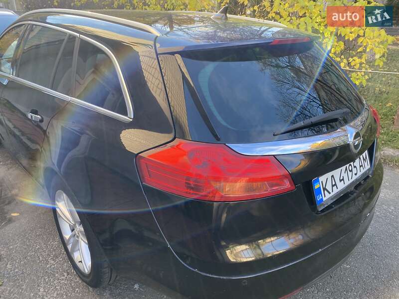 Универсал Opel Insignia 2009 в Киеве