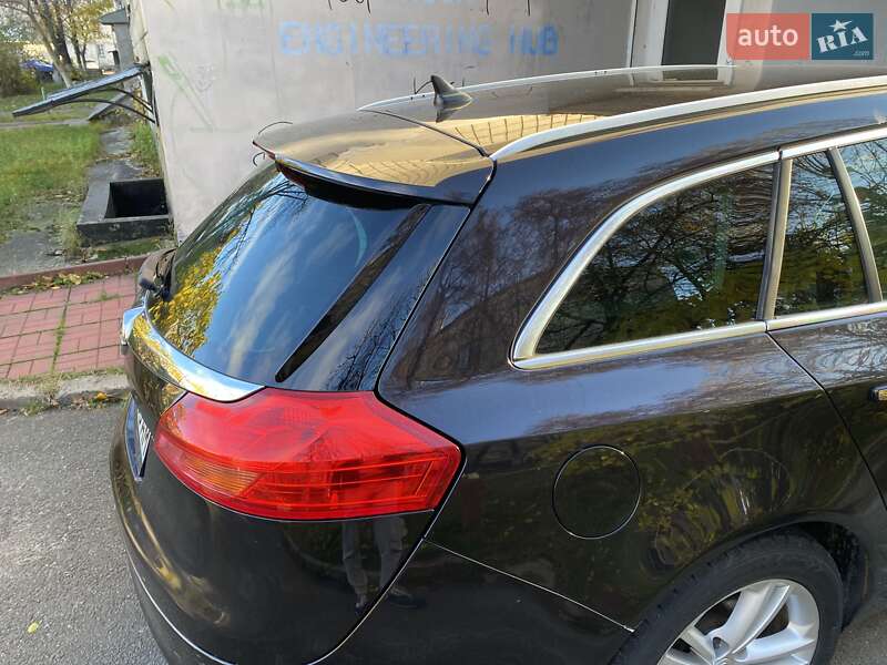 Универсал Opel Insignia 2009 в Киеве