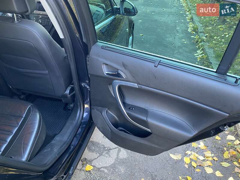 Универсал Opel Insignia 2009 в Киеве