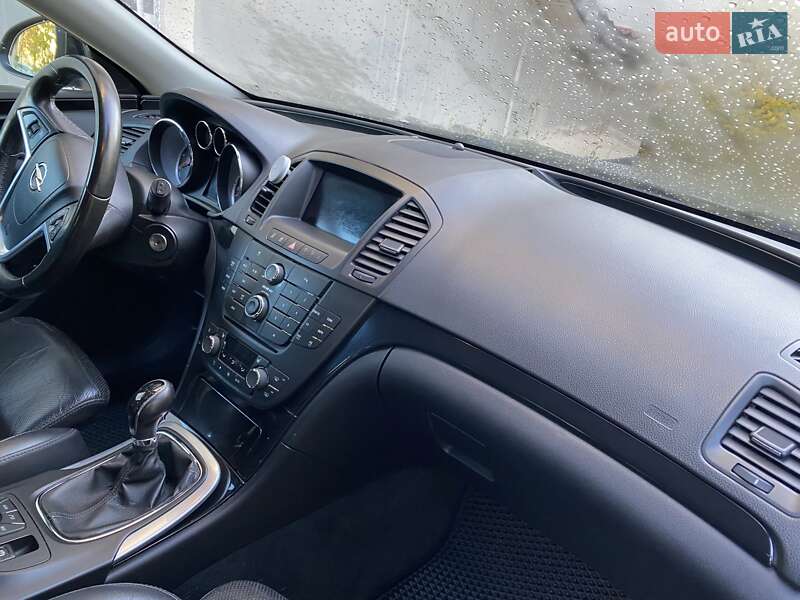 Универсал Opel Insignia 2009 в Киеве