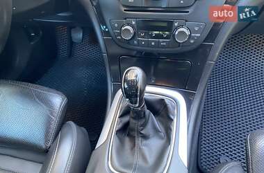 Універсал Opel Insignia 2009 в Києві