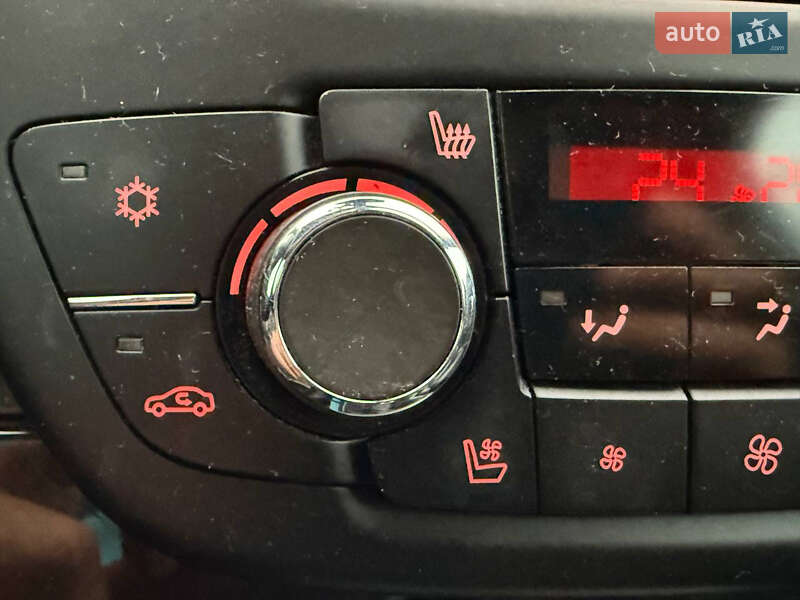 Универсал Opel Insignia 2009 в Стрые