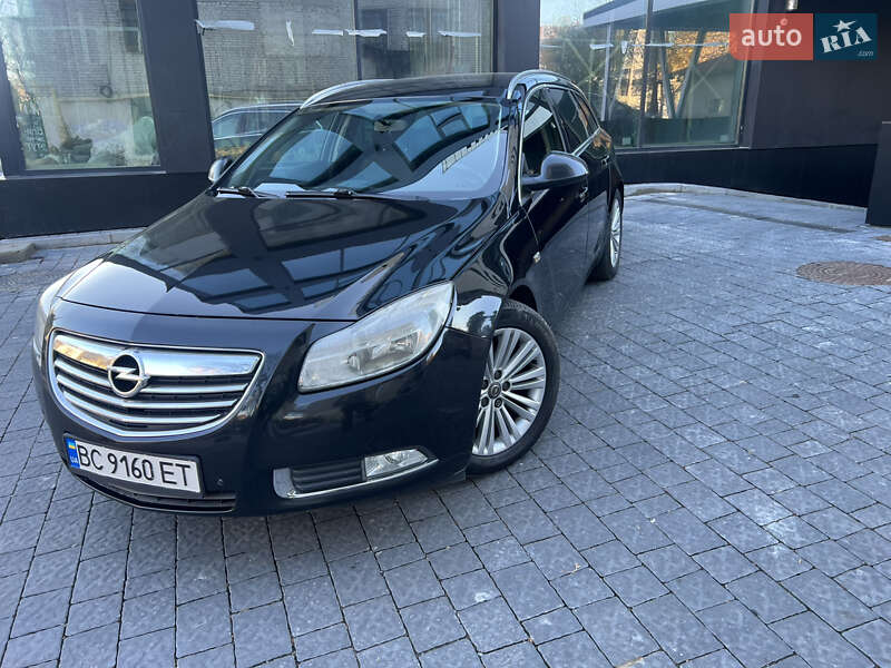 Универсал Opel Insignia 2012 в Львове