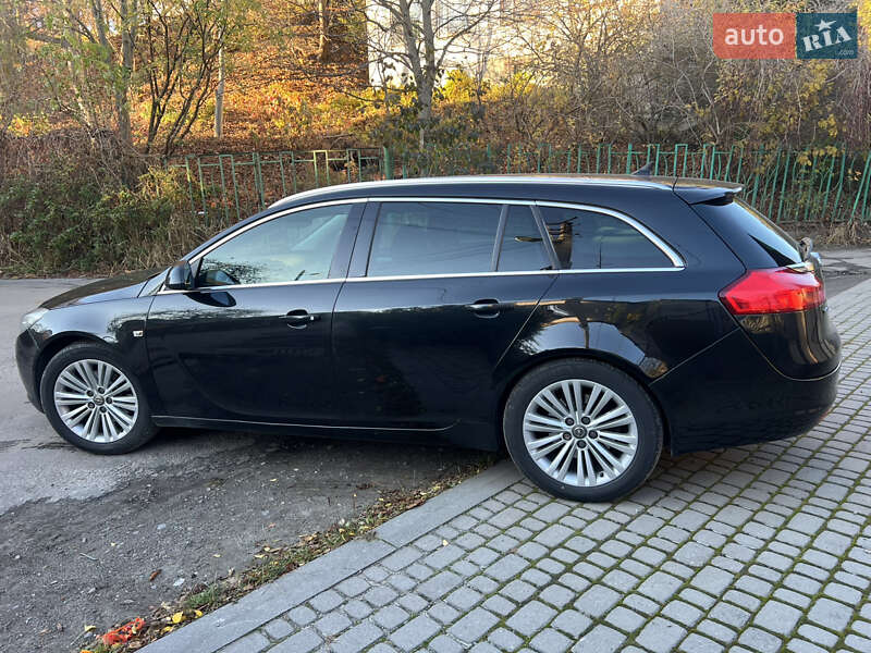 Универсал Opel Insignia 2012 в Львове