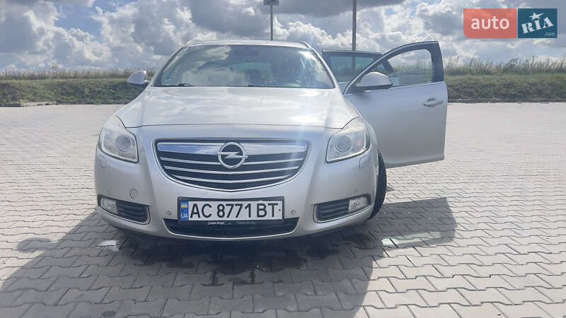 Универсал Opel Insignia 2011 в Луцке