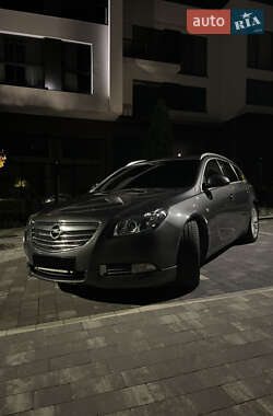 Универсал Opel Insignia 2011 в Ужгороде