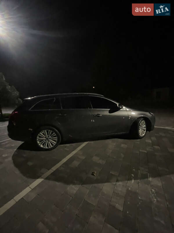 Универсал Opel Insignia 2011 в Ужгороде