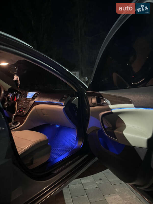 Универсал Opel Insignia 2011 в Ужгороде