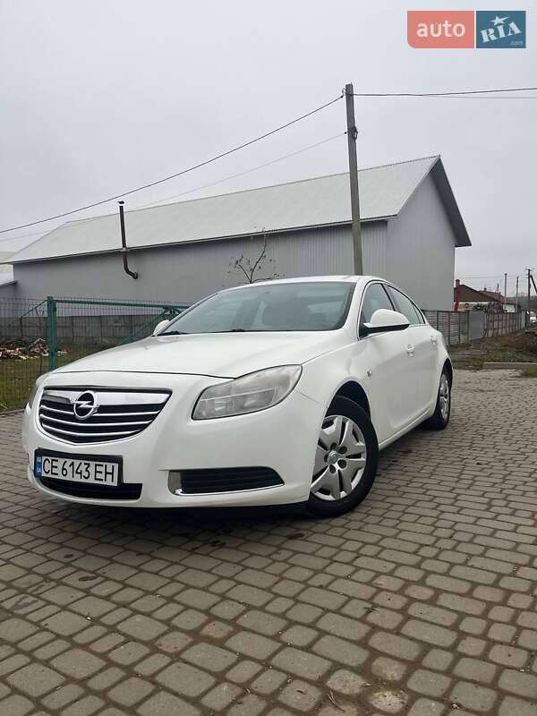 Седан Opel Insignia 2009 в Чернівцях