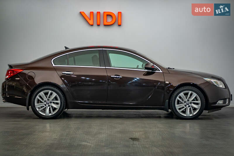 Седан Opel Insignia 2013 в Киеве
