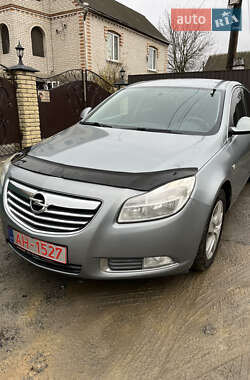 Седан Opel Insignia 2010 в Тульчині