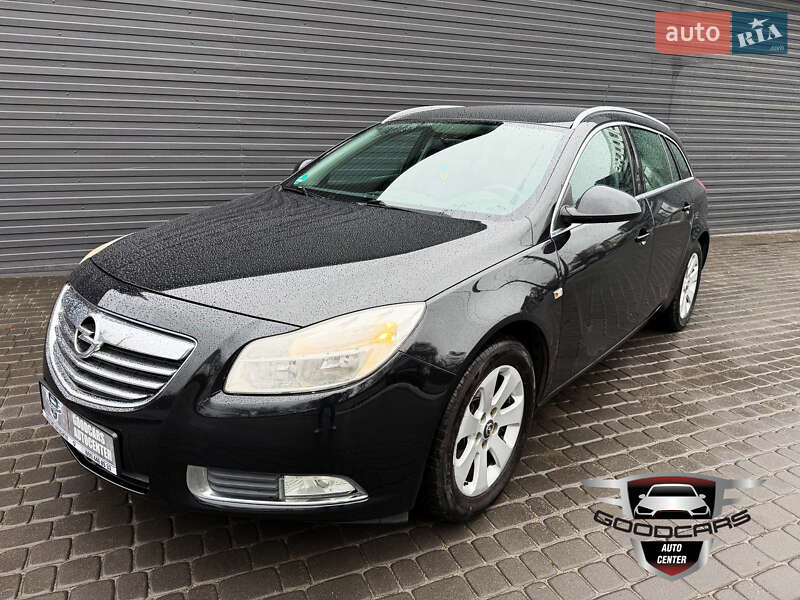 Універсал Opel Insignia 2010 в Кам'янському