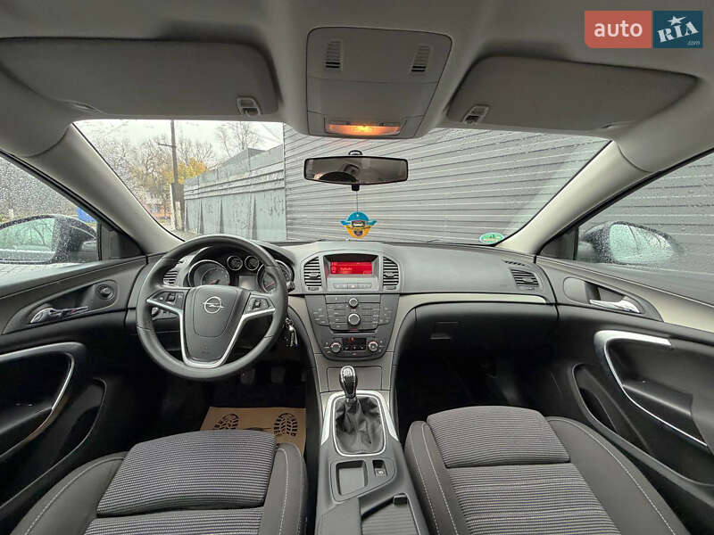 Універсал Opel Insignia 2010 в Кам'янському