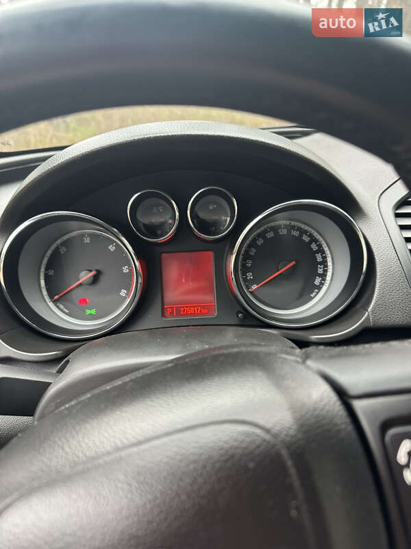 Универсал Opel Insignia 2011 в Ирпене