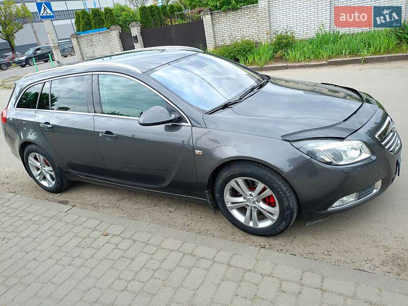 Opel Insignia 2011