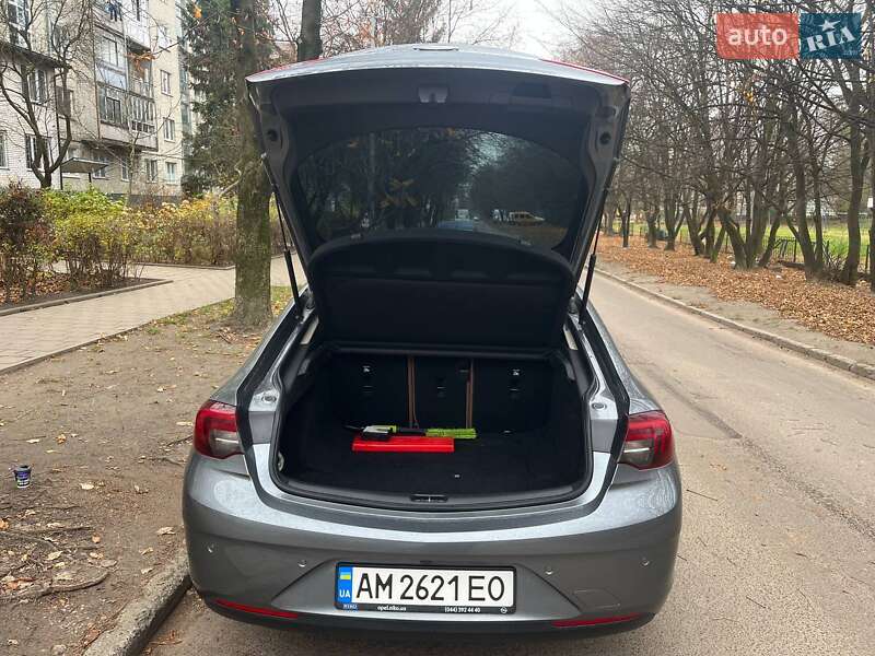Лифтбек Opel Insignia 2019 в Львове