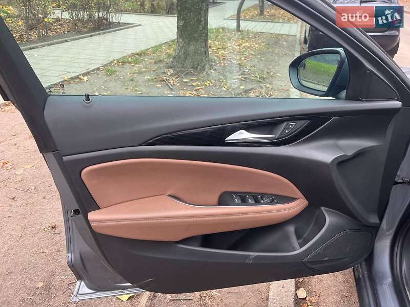 Лифтбек Opel Insignia 2019 в Львове