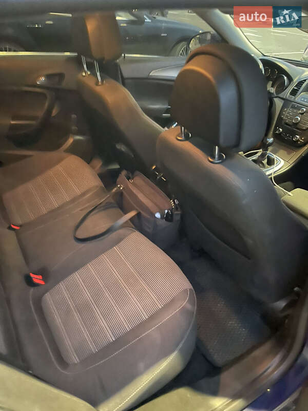 Универсал Opel Insignia 2010 в Львове