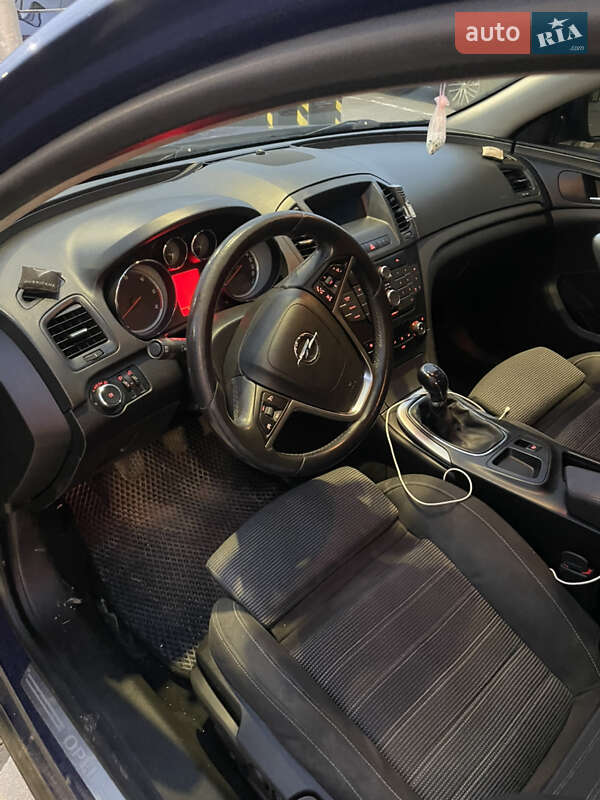 Универсал Opel Insignia 2010 в Львове