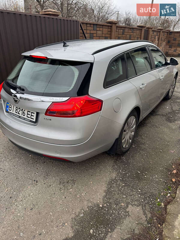 Универсал Opel Insignia 2012 в Полтаве
