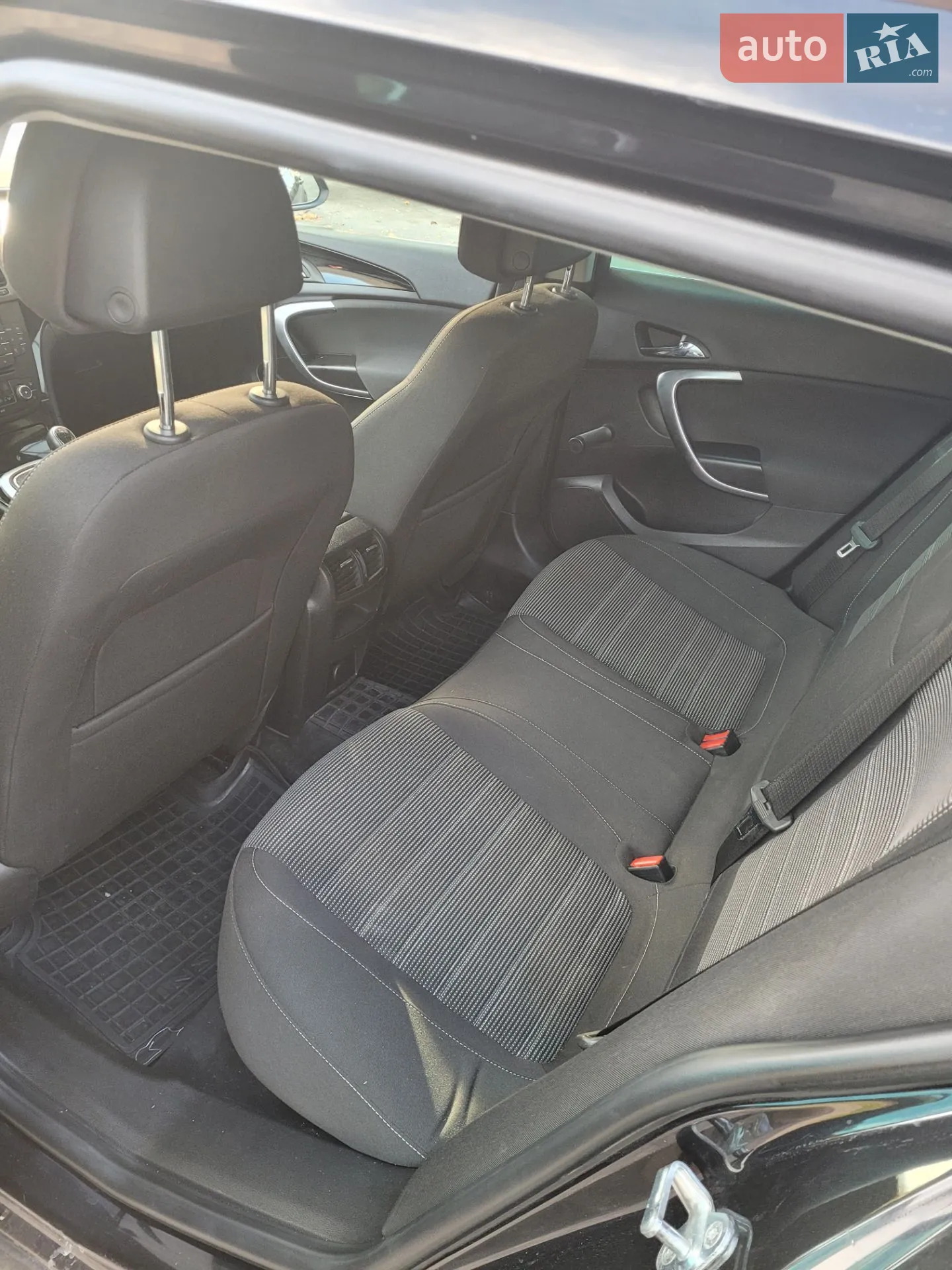 2010 Opel Insignia - мініатюра 15