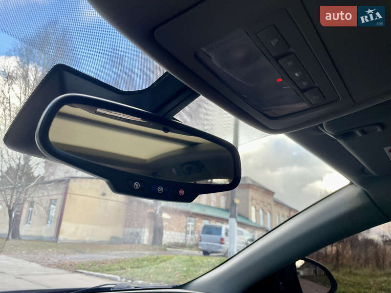 Универсал Opel Insignia 2015 в Остроге