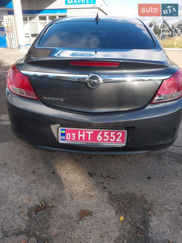 Лифтбек Opel Insignia 2009 в Владимире фото 14 Лифтбек Opel Insignia 2009 в Владимире